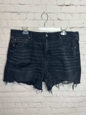 AE Strigid Super High-Waisted Relaxed Distressed Black Denim Short